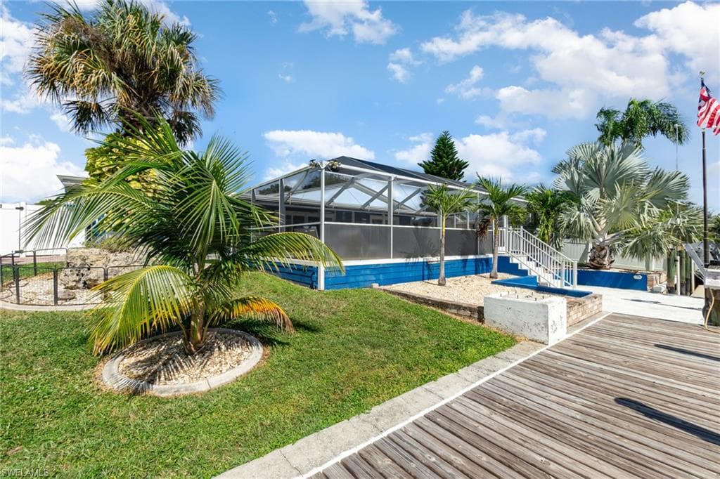 1661 Swan TER, NORTH FORT MYERS FL 33903-35