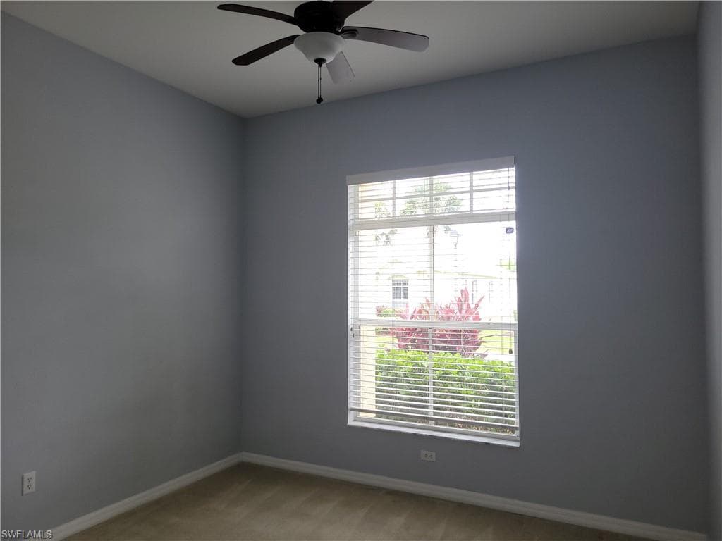 9358 Palm Island CIR, NORTH FORT MYERS FL 33903-5