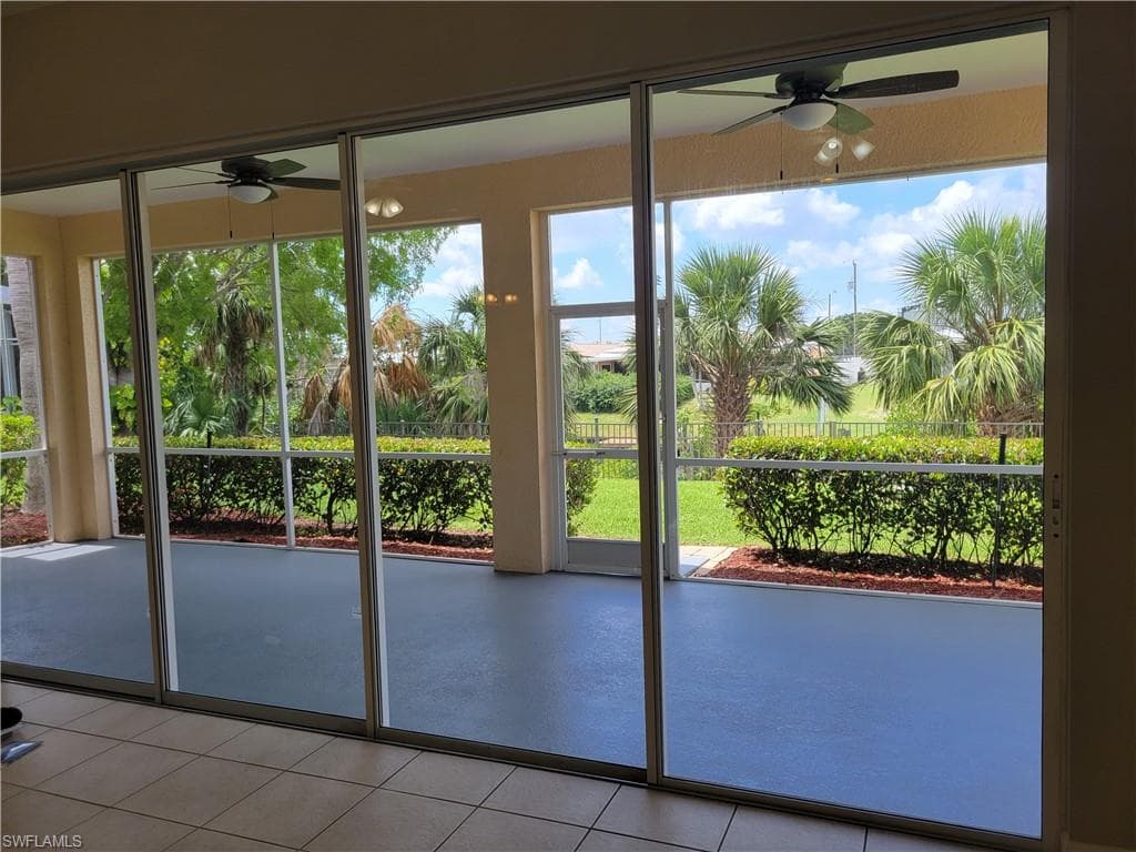 9358 Palm Island CIR, NORTH FORT MYERS FL 33903-13