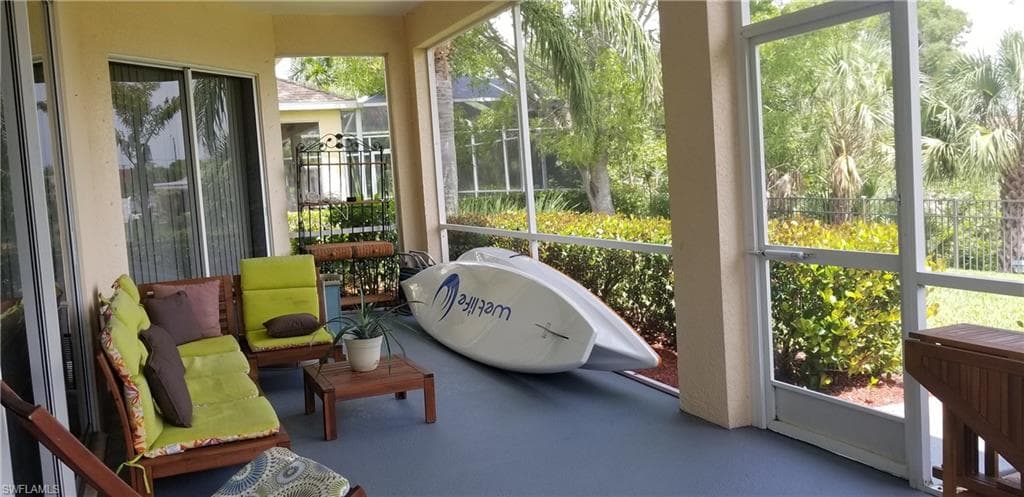 9358 Palm Island CIR, NORTH FORT MYERS FL 33903-17