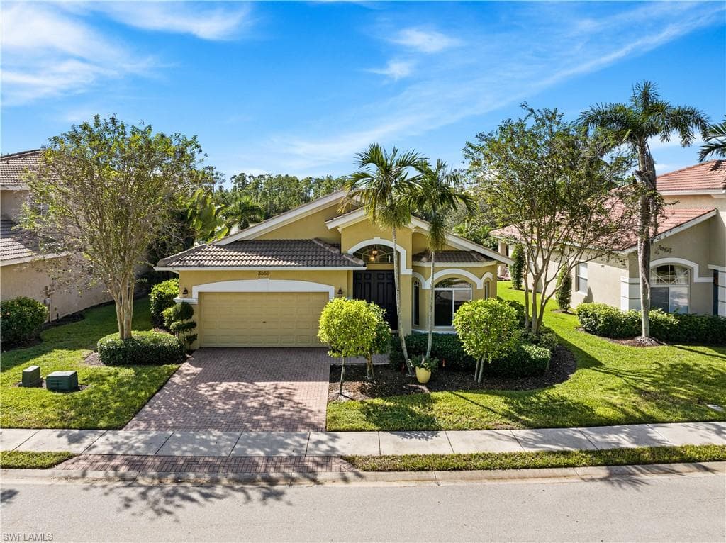 3569 Malagrotta CIR, CAPE CORAL FL 33909-44