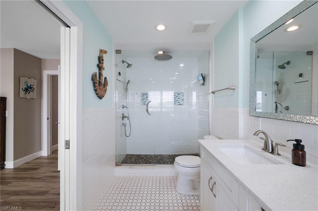 5100 Harborage DR, FORT MYERS FL 33908-19