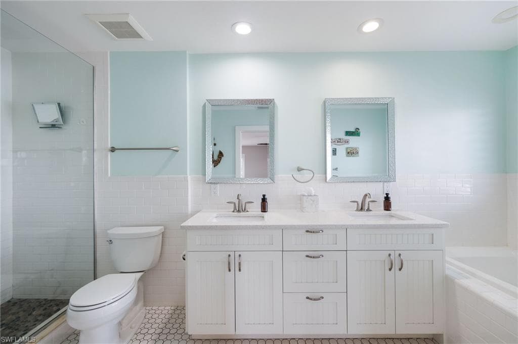 5100 Harborage DR, FORT MYERS FL 33908-18