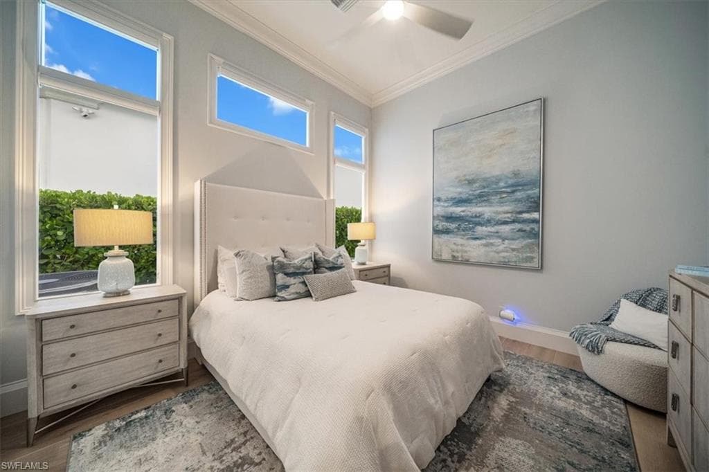 470 17th AVE S, NAPLES FL 34102-27