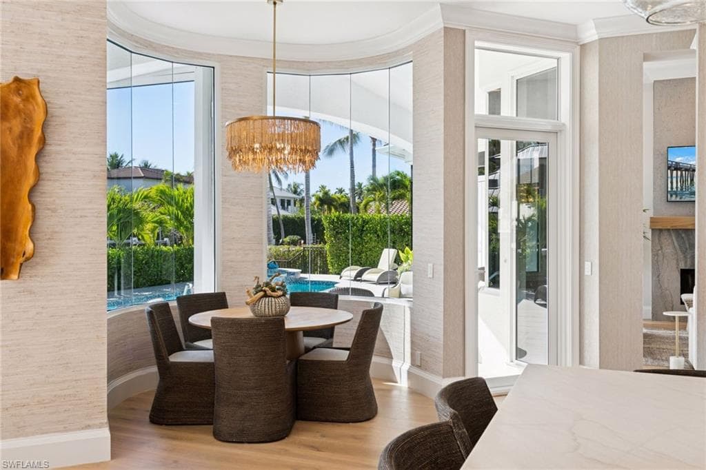 470 17th AVE S, NAPLES FL 34102-19