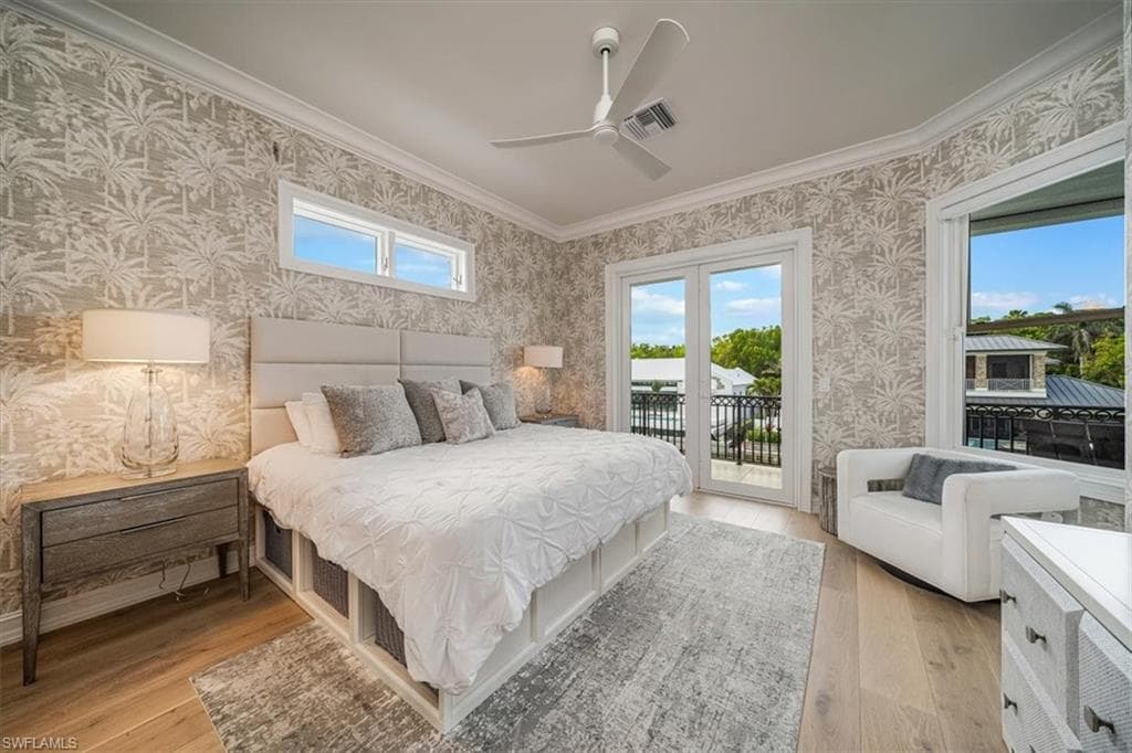 470 17th AVE S, NAPLES FL 34102-33