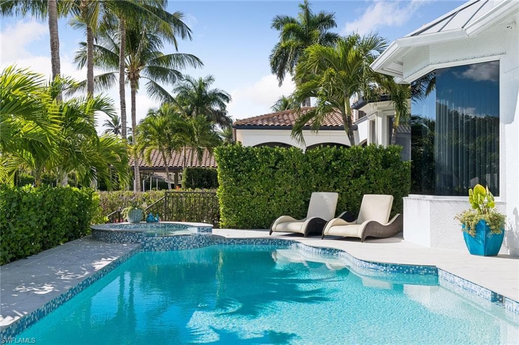 470 17th AVE S, NAPLES FL 34102-40