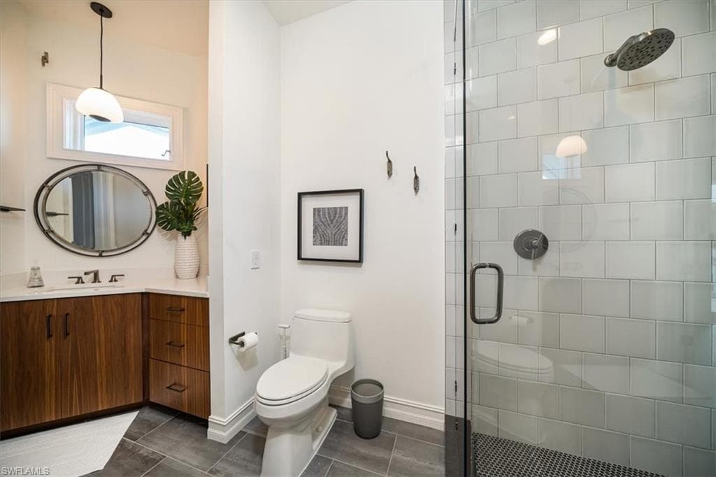 470 17th AVE S, NAPLES FL 34102-36