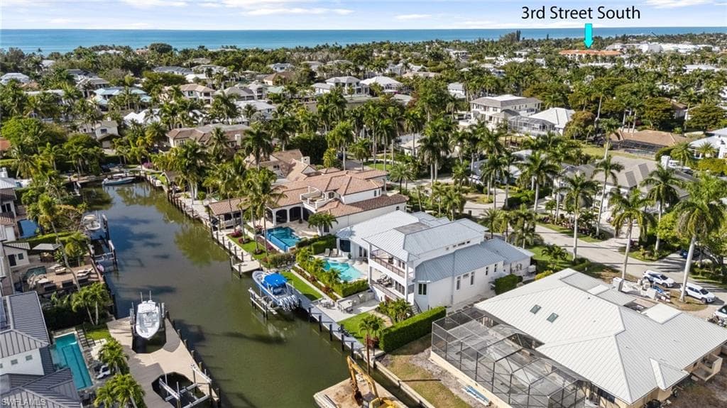 470 17th AVE S, NAPLES FL 34102-47