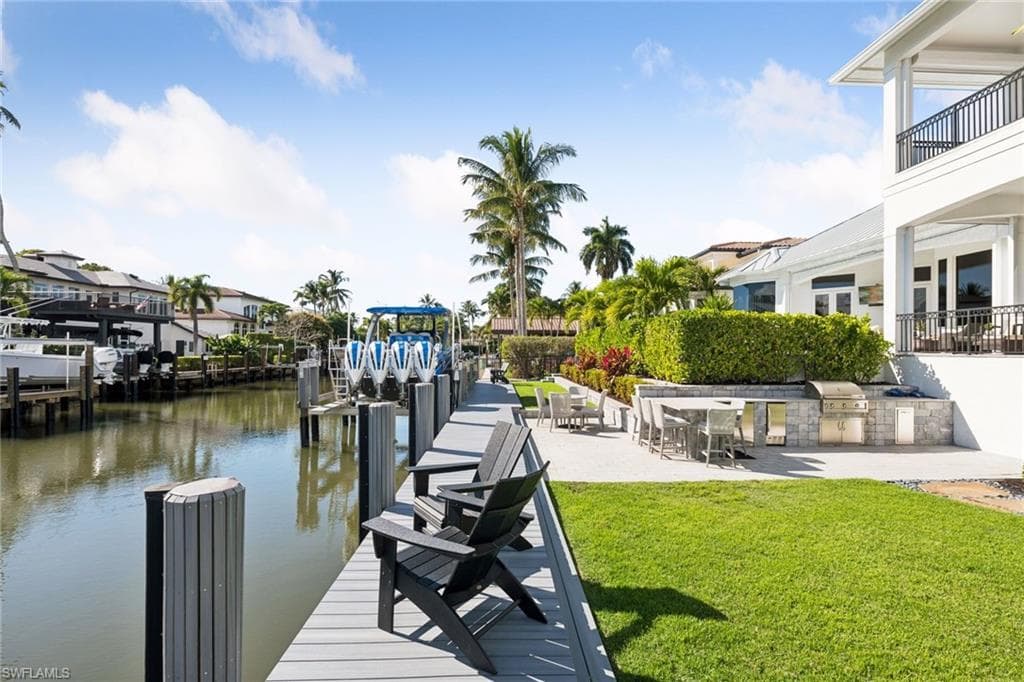 470 17th AVE S, NAPLES FL 34102-43