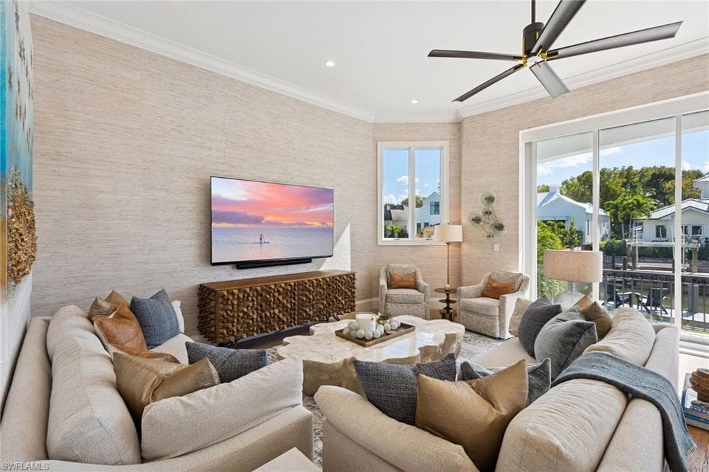 470 17th AVE S, NAPLES FL 34102-20