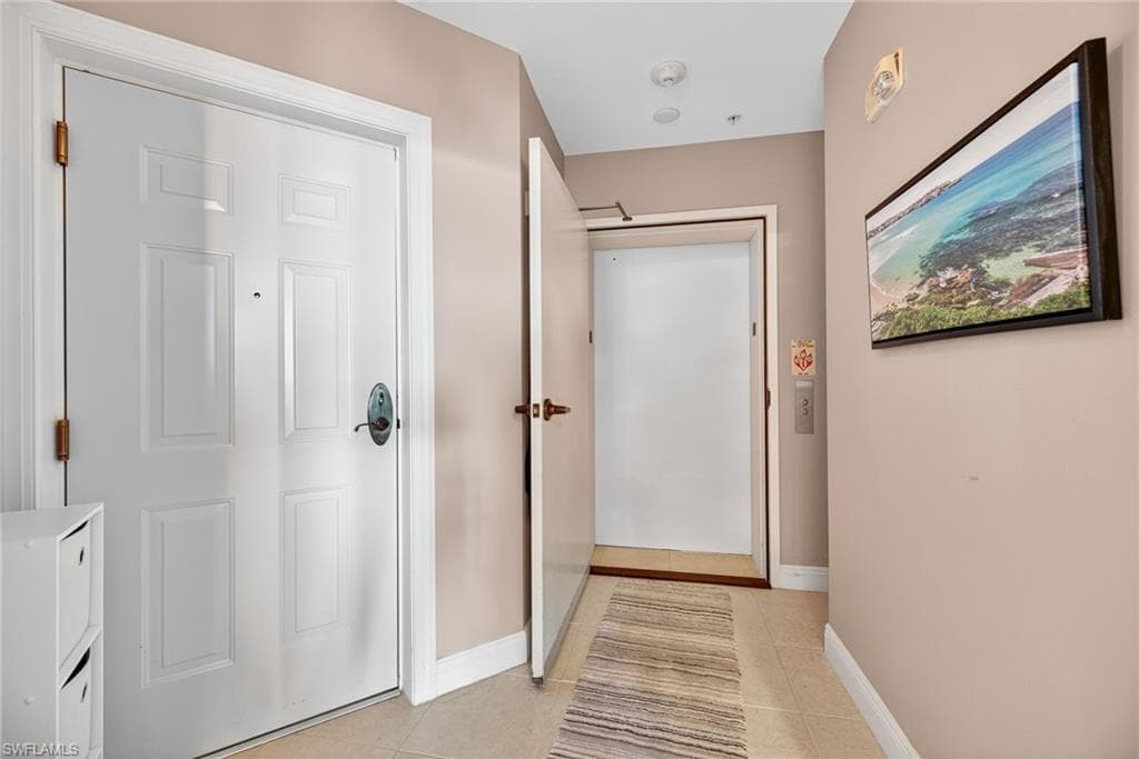 2743 1st ST # 701, FORT MYERS FL 33916-9