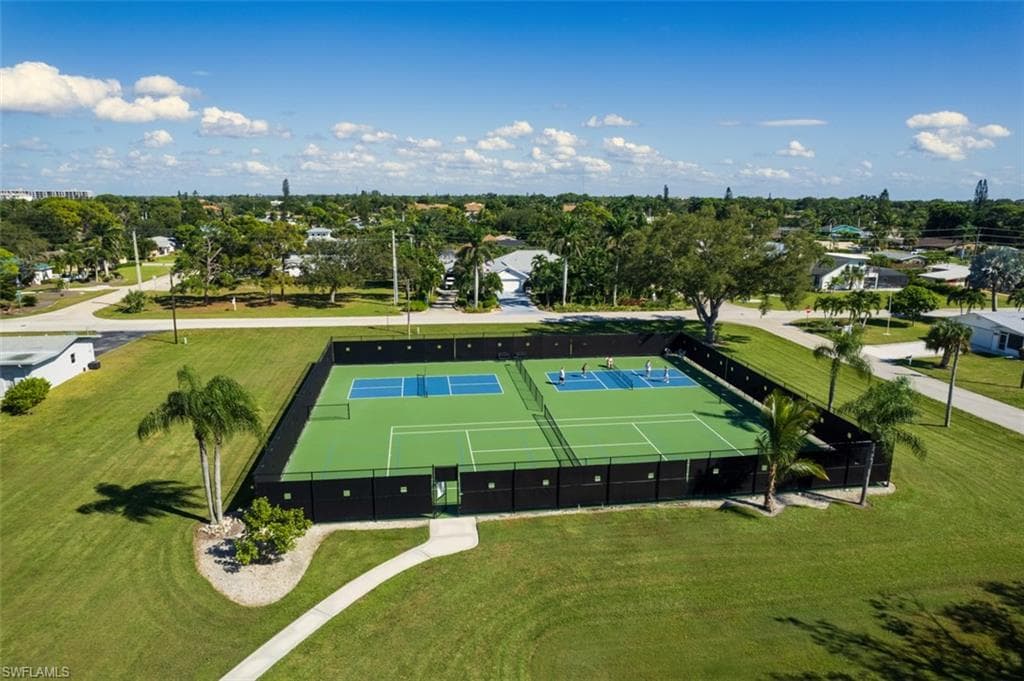 226 3rd ST # 111, BONITA SPRINGS FL 34134-37