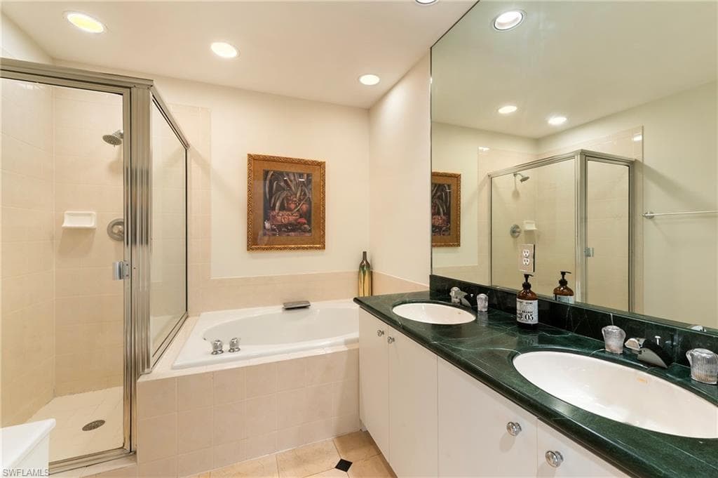 3755 Fieldstone BLVD # 1208, NAPLES FL 34109-16