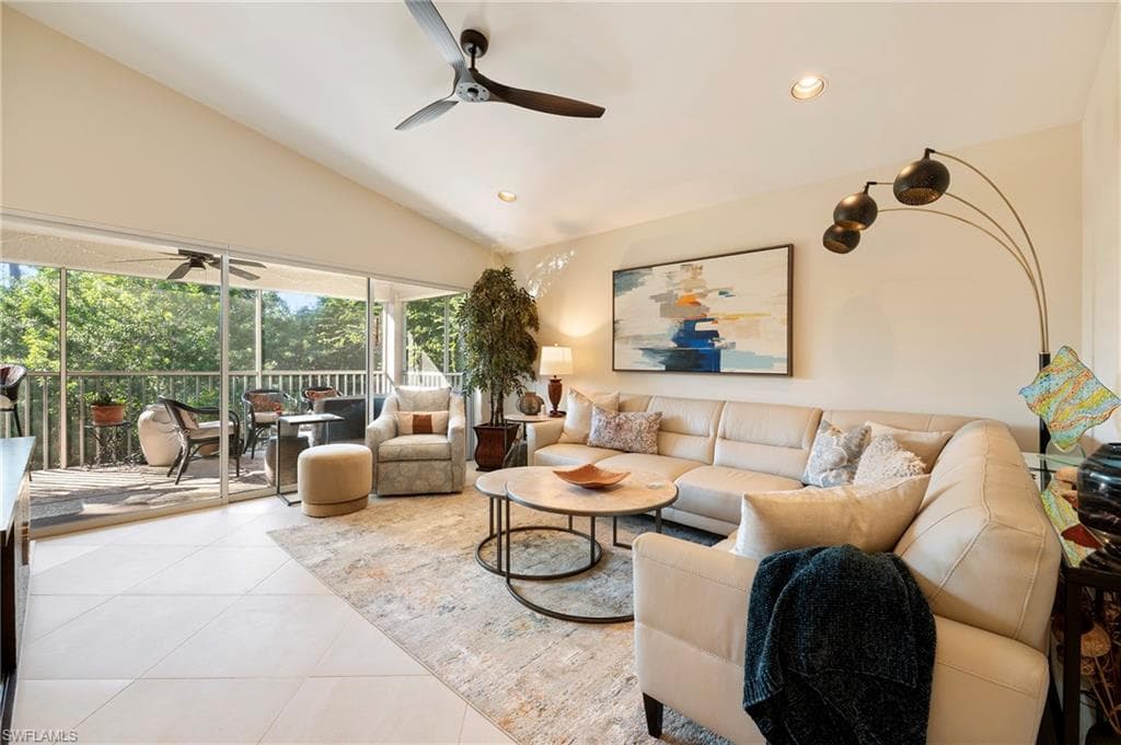 3755 Fieldstone BLVD # 1208, NAPLES FL 34109-2