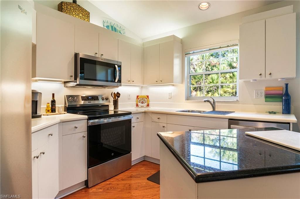 3755 Fieldstone BLVD # 1208, NAPLES FL 34109-7