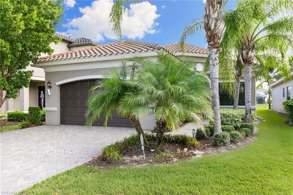 4409 Aurora ST, NAPLES FL 34119-31