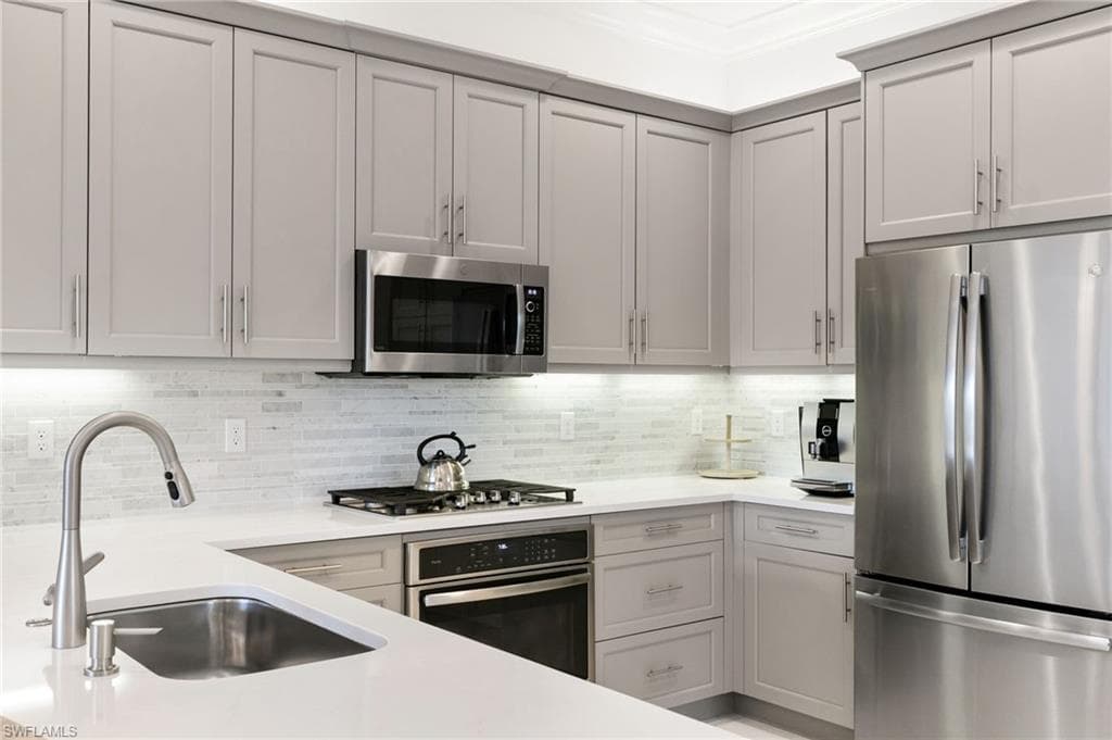 4409 Aurora ST, NAPLES FL 34119-9