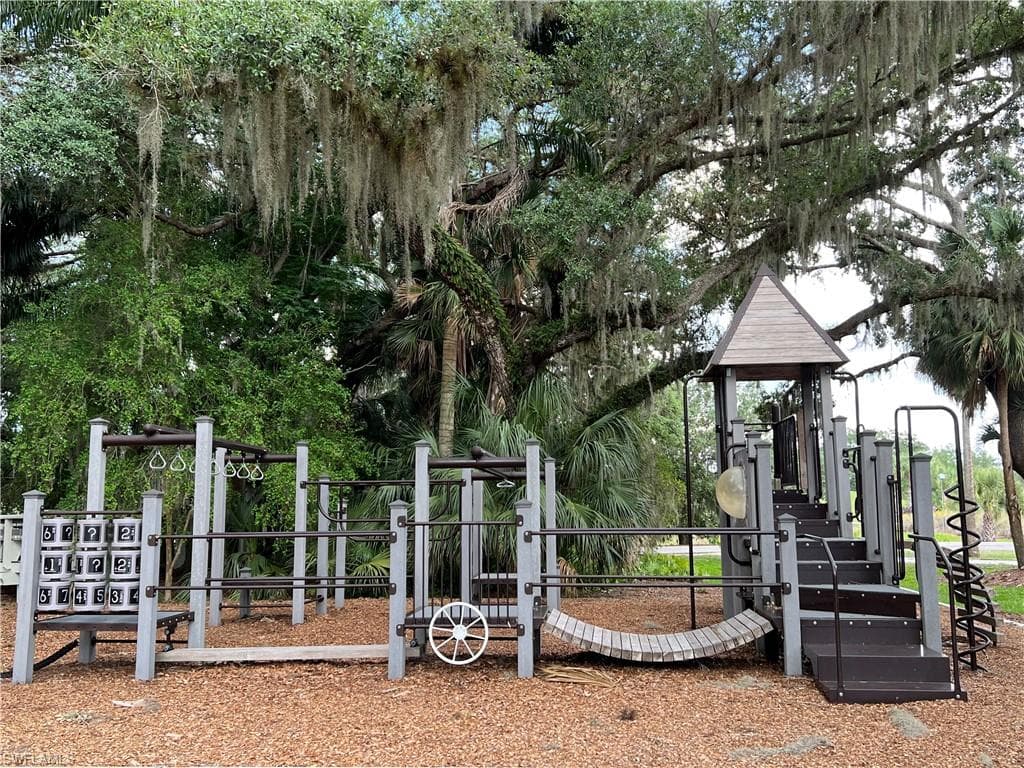 3280 Shady Bend WAY, FORT MYERS FL 33905-40