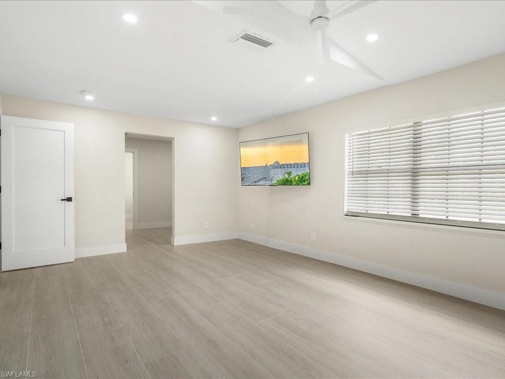 6800 Bottlebrush LN, NAPLES FL 34109-3