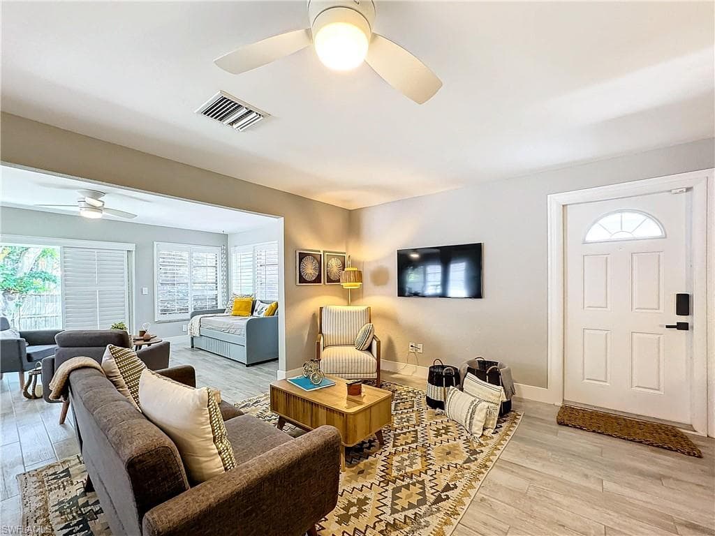 9 Knights Bridge RD # 30, NAPLES FL 34112-5