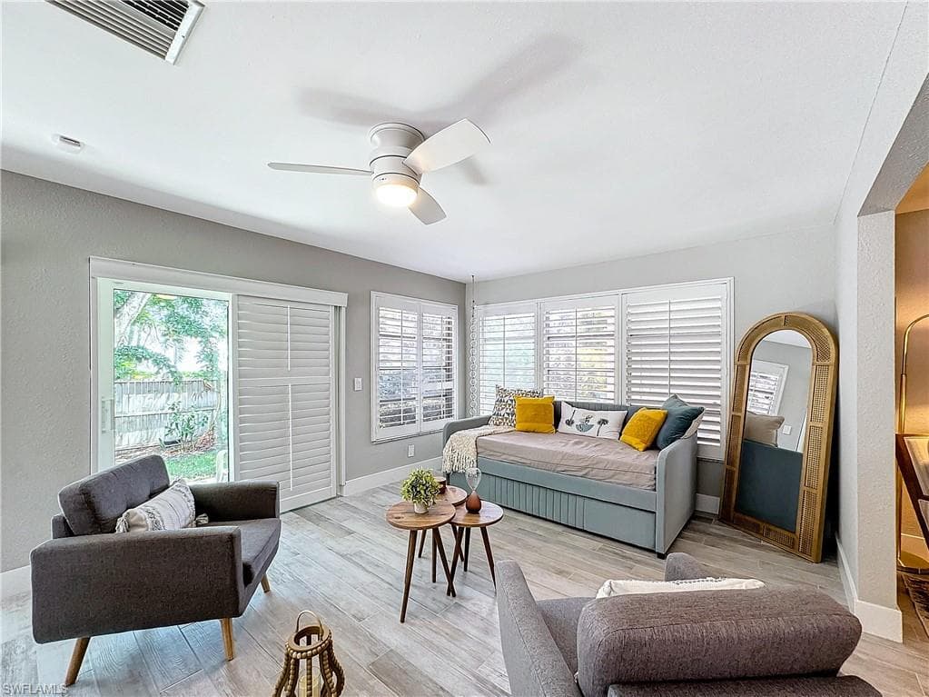 9 Knights Bridge RD # 30, NAPLES FL 34112-12