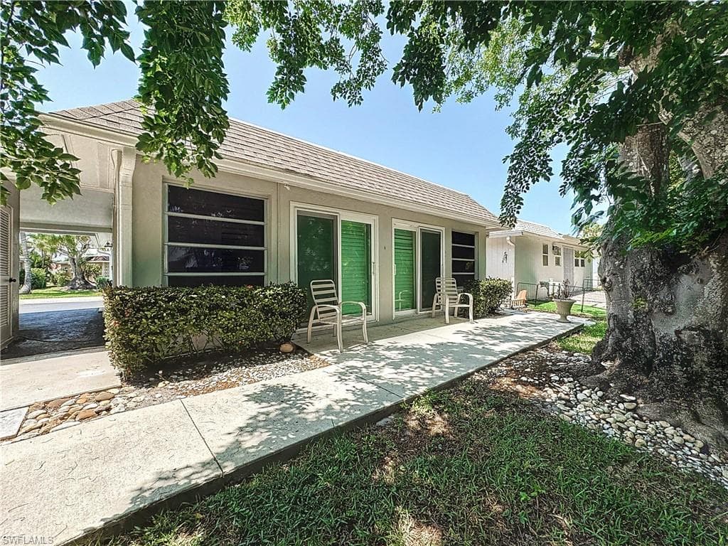 9 Knights Bridge RD # 30, NAPLES FL 34112-40