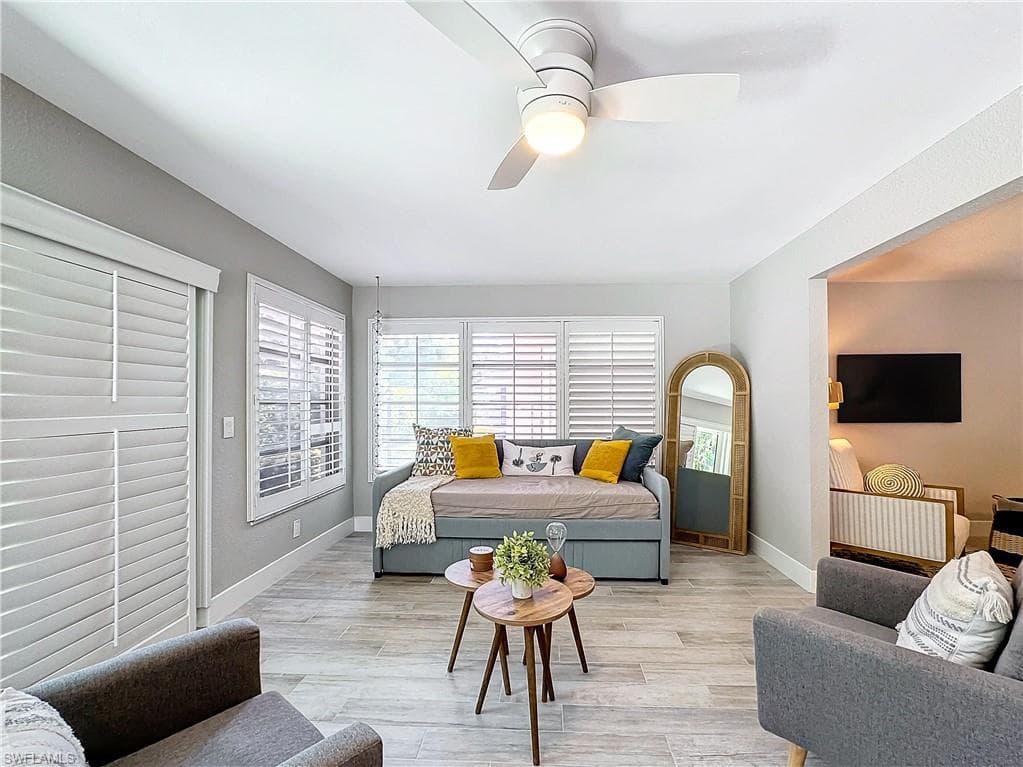 9 Knights Bridge RD # 30, NAPLES FL 34112-14
