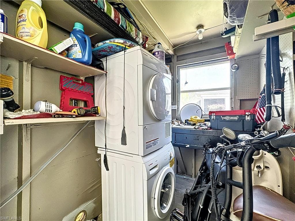 9 Knights Bridge RD # 30, NAPLES FL 34112-38