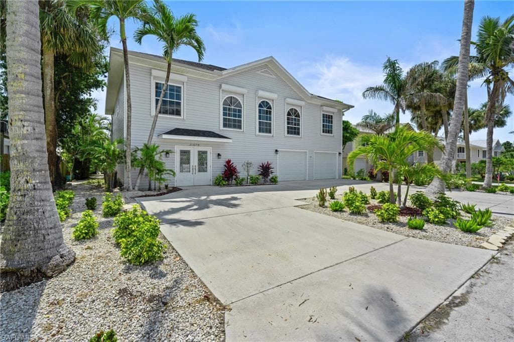 21075 Saint Peters DR S, FORT MYERS BEACH FL 33931-1