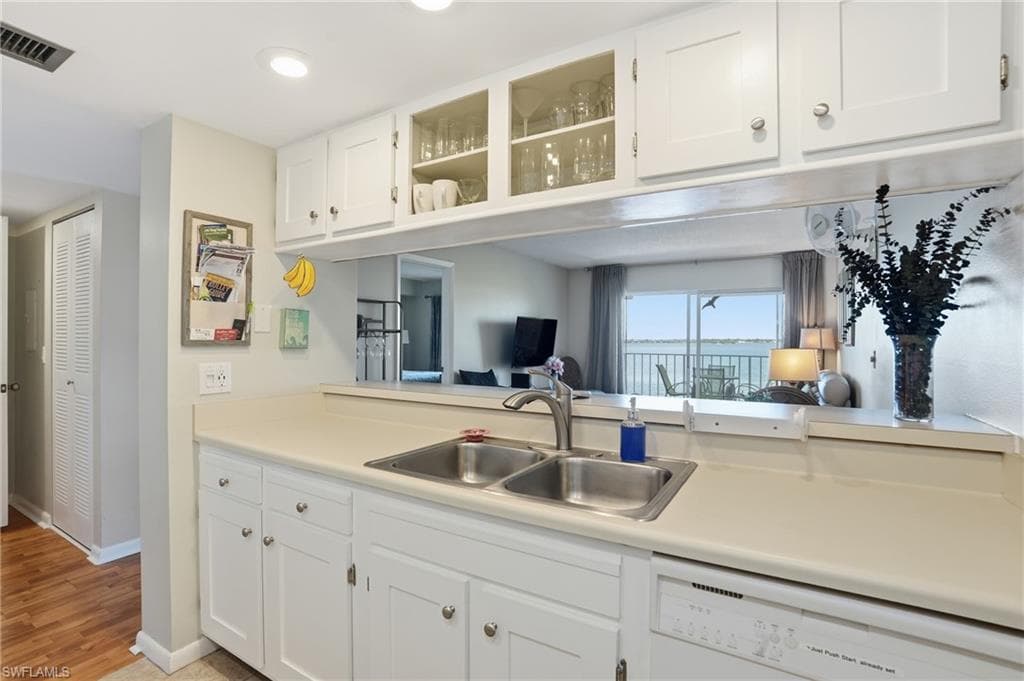 2875 Palm Beach BLVD # 202, FORT MYERS FL 33916-17