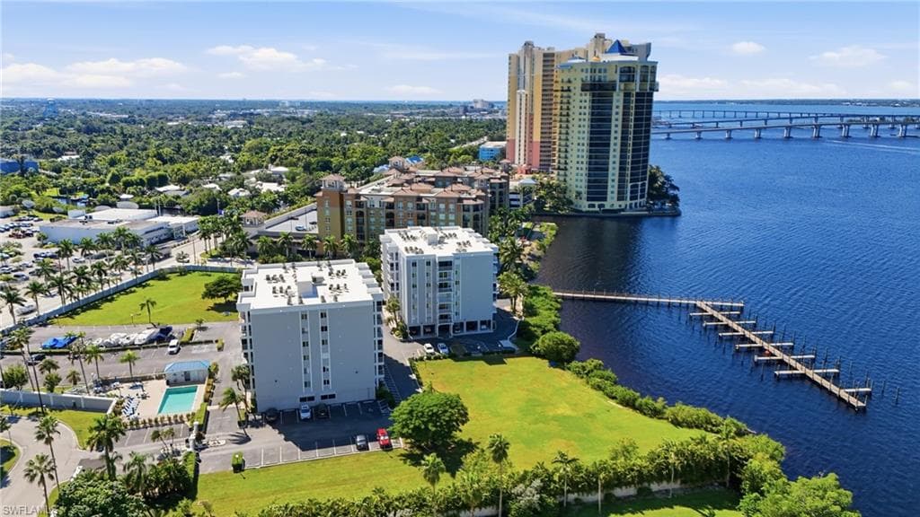 2875 Palm Beach BLVD # 202, FORT MYERS FL 33916-34