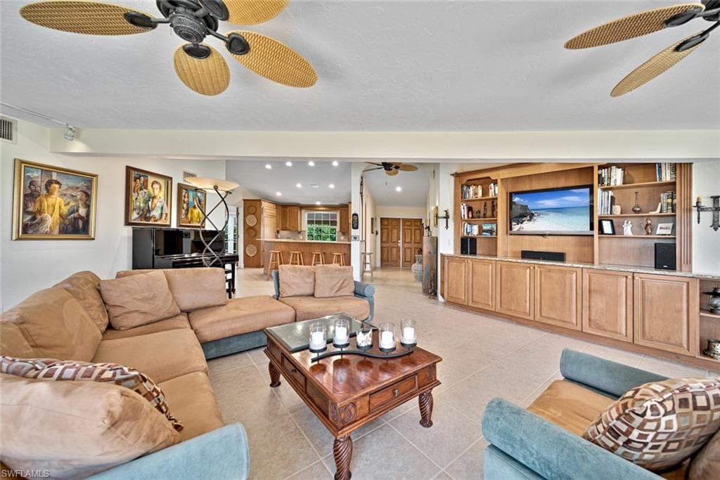 716 Rabbit RD, SANIBEL FL 33957-6