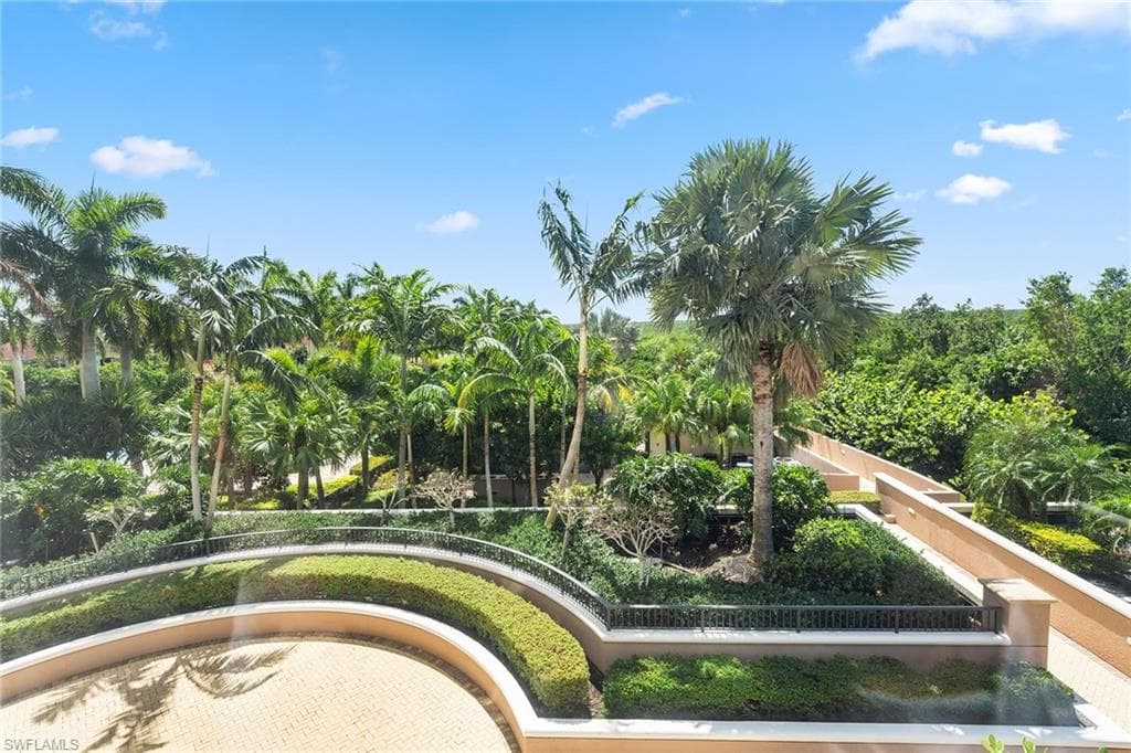 1060 Borghese LN # 206, NAPLES FL 34114-41
