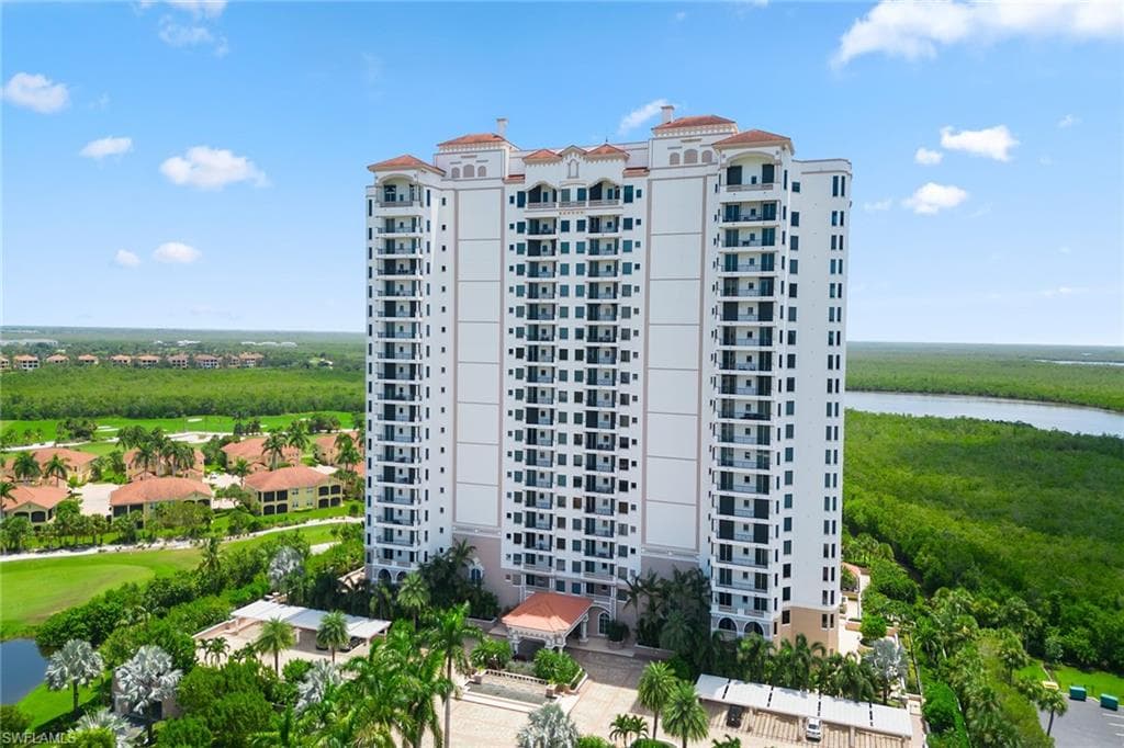 1060 Borghese LN # 206, NAPLES FL 34114-45