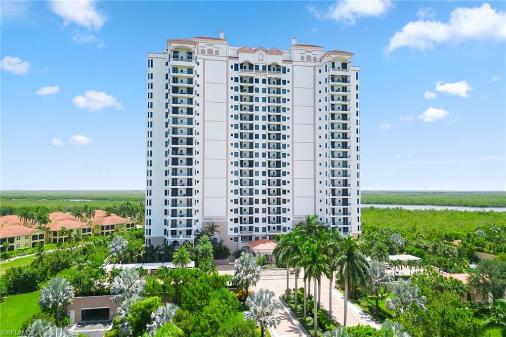 1060 Borghese LN # 206, NAPLES FL 34114-49