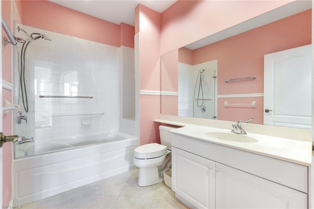4815 Aston Gardens WAY # 201, NAPLES FL 34109-16
