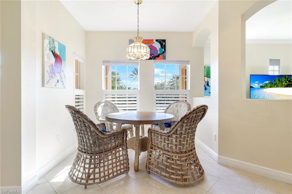 4815 Aston Gardens WAY # 201, NAPLES FL 34109-11