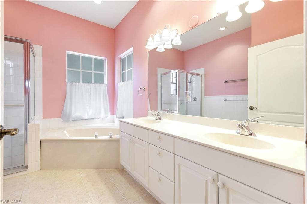 4815 Aston Gardens WAY # 201, NAPLES FL 34109-13