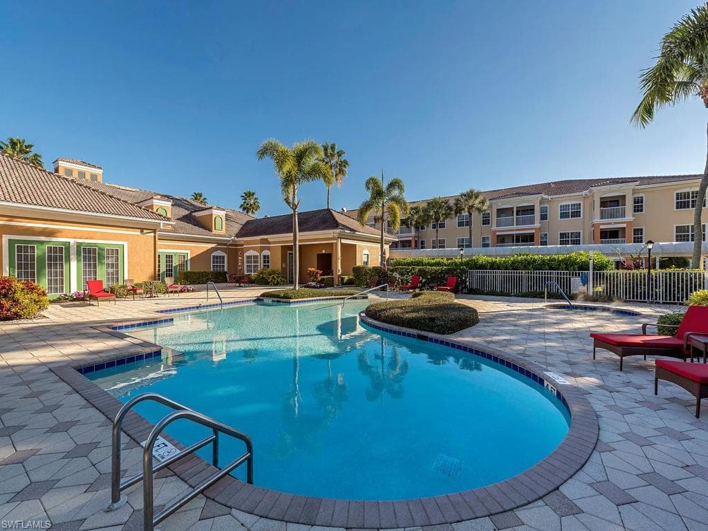 4815 Aston Gardens WAY # 201, NAPLES FL 34109-20