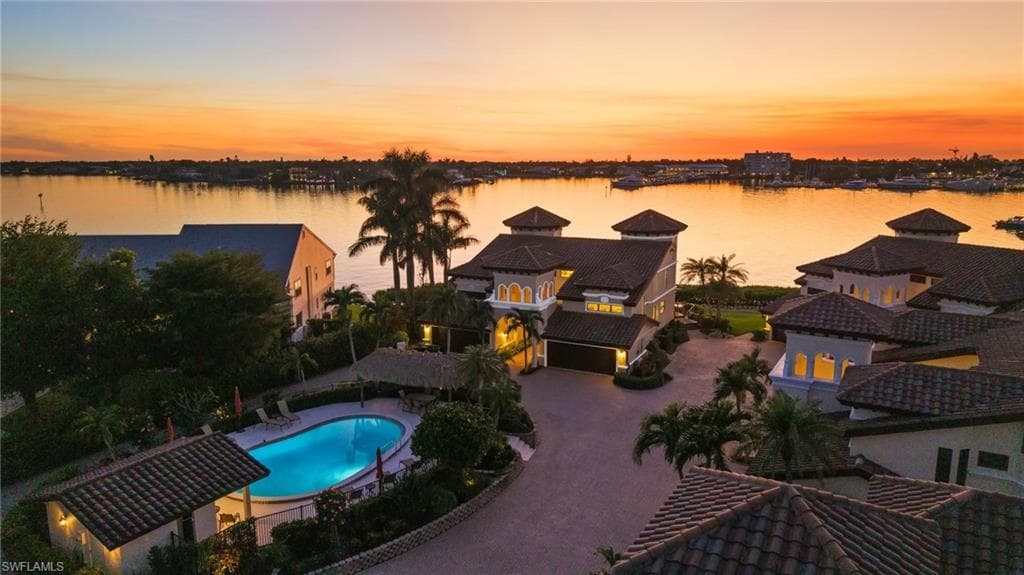 1301 Chesapeake AVE # 1B, NAPLES FL 34102-35