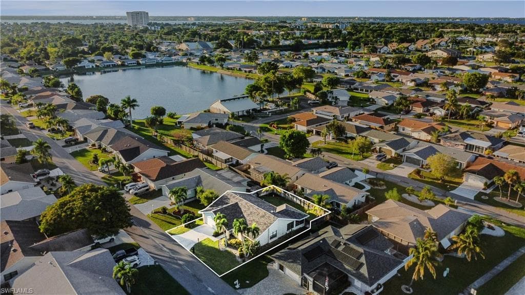 9802 Wildginger DR, FORT MYERS FL 33919-1