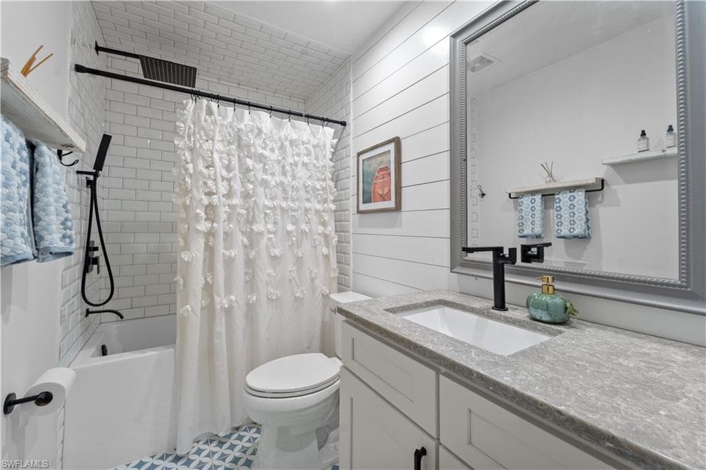 9802 Wildginger DR, FORT MYERS FL 33919-31