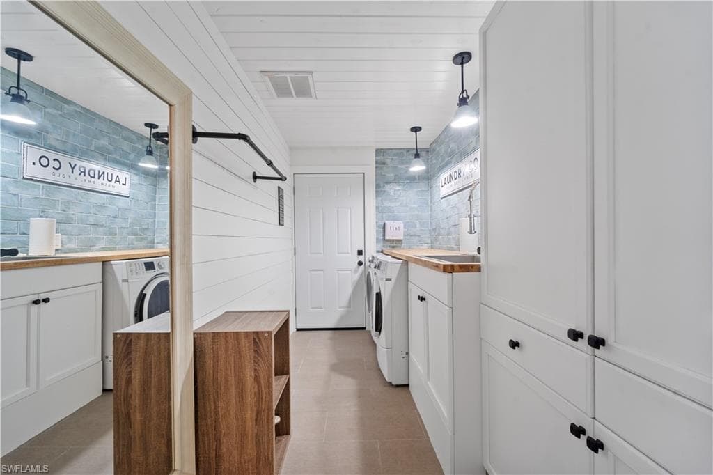 9802 Wildginger DR, FORT MYERS FL 33919-36