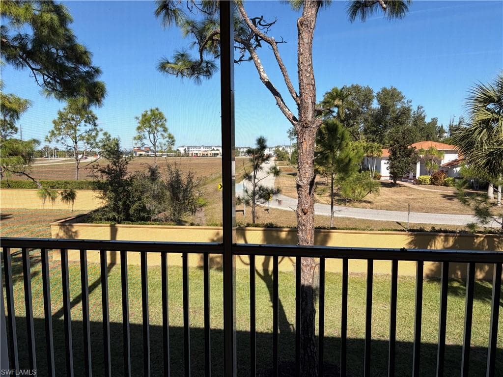 1143 Winding Pines CIR # 203, CAPE CORAL FL 33909-12