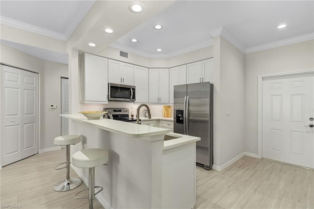 1143 Winding Pines CIR # 203, CAPE CORAL FL 33909-13