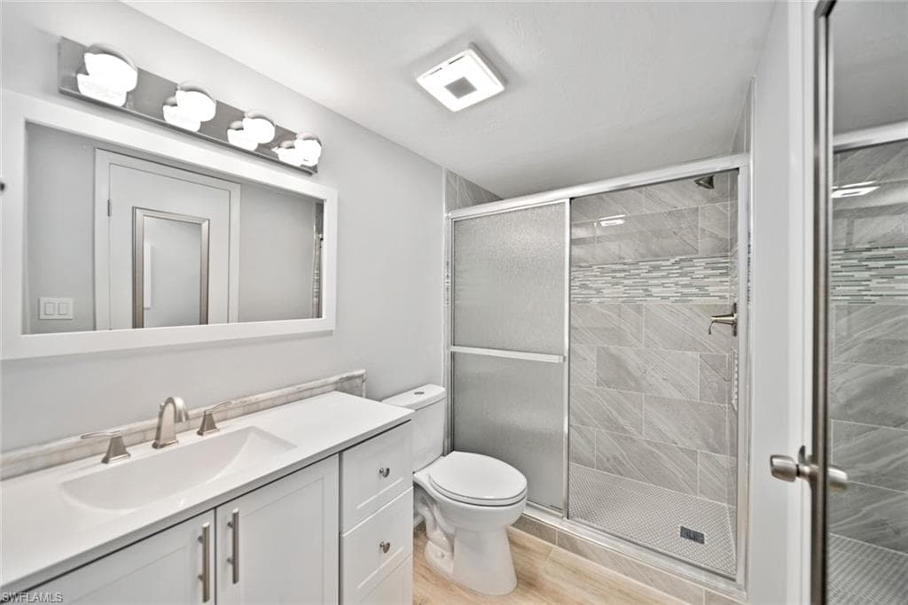 16881 Davis RD # 721, FORT MYERS FL 33908-11