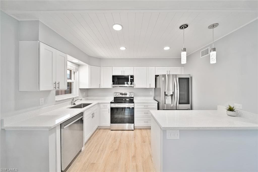 16881 Davis RD # 721, FORT MYERS FL 33908-6