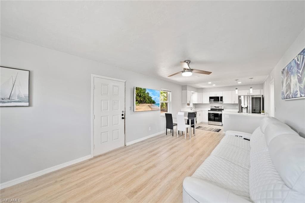 16881 Davis RD # 721, FORT MYERS FL 33908-4