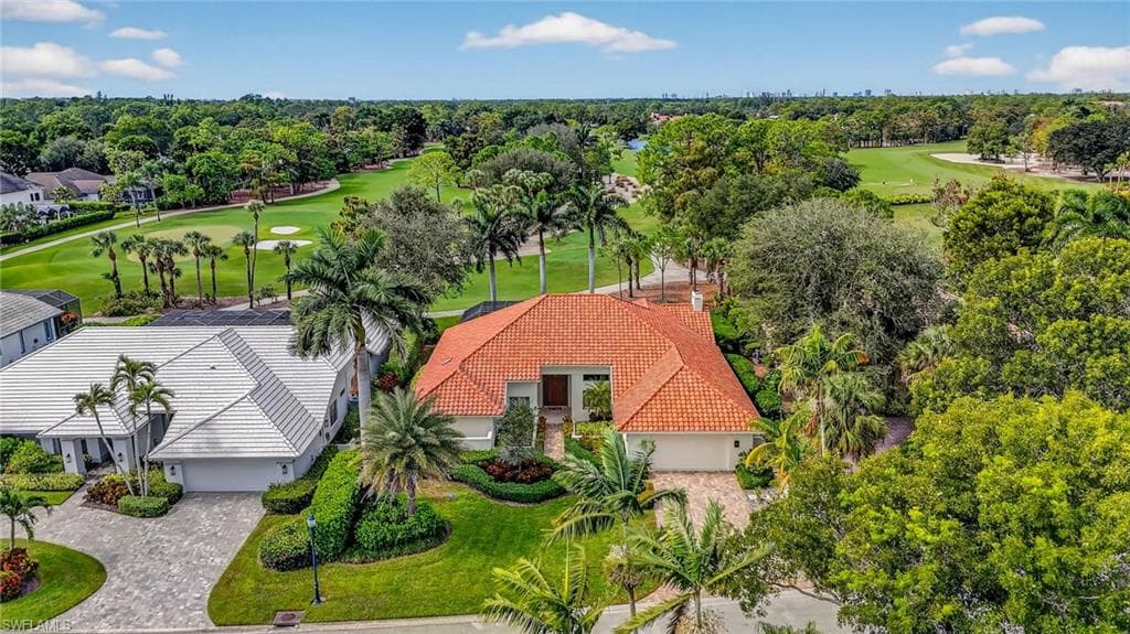 6 Bramblewood PT, NAPLES FL 34105-1
